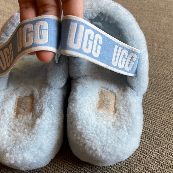 BLUE UGG FLUFF SLIDES SLIP ON SLIPPERS SHOES  7 EUC - Picture 5 of 6